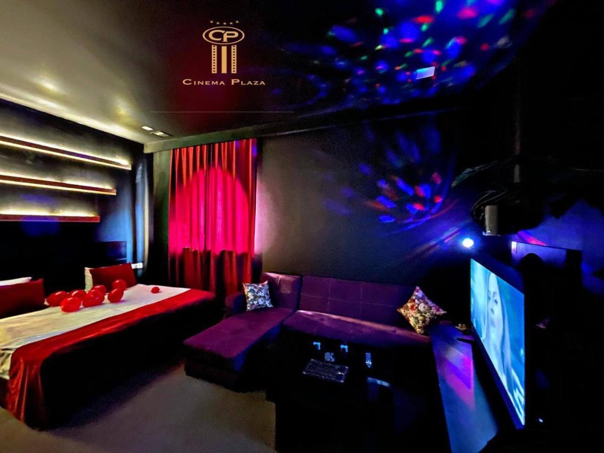 Cinema Plaza Hotel Baku Exterior foto