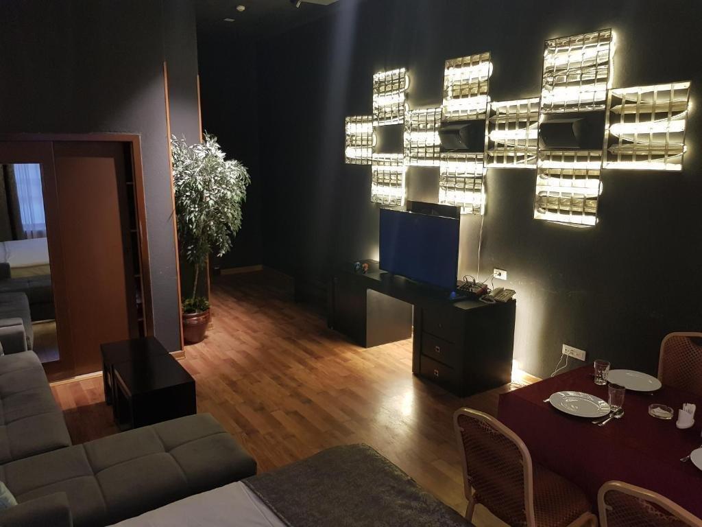 Cinema Plaza Hotel Baku Exterior foto